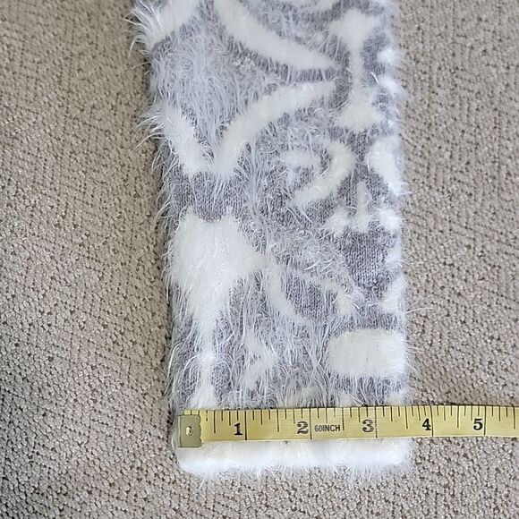 The Limited Gray and White Zippered Long Sleeve Eyelash Cardigan Sweater - Small - Picture 13 of 16
